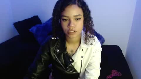 canela_s1 online show from 11.18.25