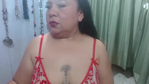 Snapshot of canelacollins chatting on 11.03.25 CanelaCollins online show from 11.03.25