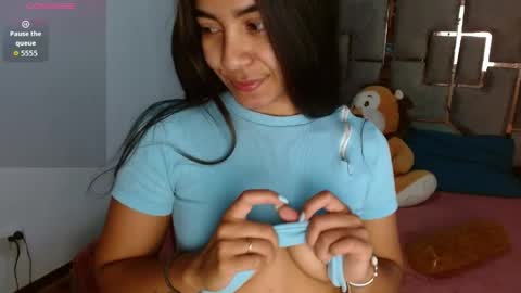 Snapshot of cannela_sweett chatting on 04.17.26 cannela sweet online show from 04.17.26