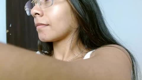 Snapshot of cannela_sweett chatting on 05.09.26 cannela sweet online show from 05.09.26