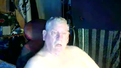 canoelicker69 online show from 10.16.25