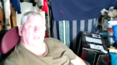 Snapshot of canoelicker69 chatting on 07.12.26 canoelicker69 online show from 07.12.26