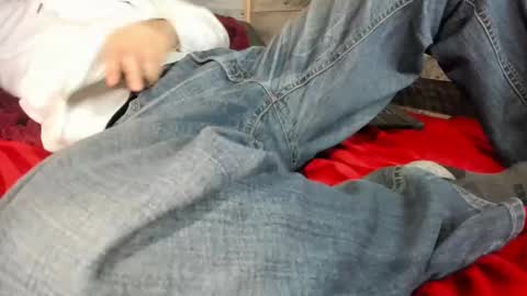 Snapshot of canuk1983 chatting on 02.02.25 canuk1983 online show from 02.02.25