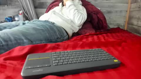 Snapshot of canuk1983 chatting on 02.23.25 canuk1983 online show from 02.23.25