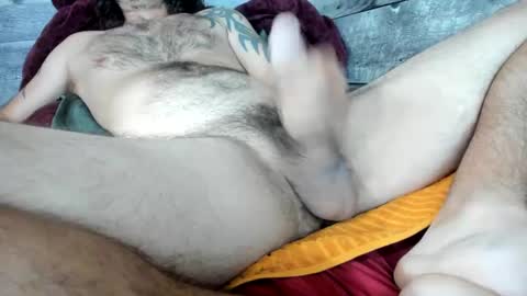 Snapshot of canuk1983 chatting on 09.26.25 canuk1983 online show from 09.26.25