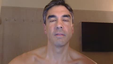 Snapshot of capmorgan247 chatting on 10.23.25 capmorgan online show from 10.23.25