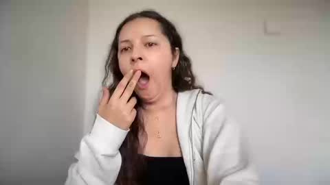 Emma online show from 09.19.25