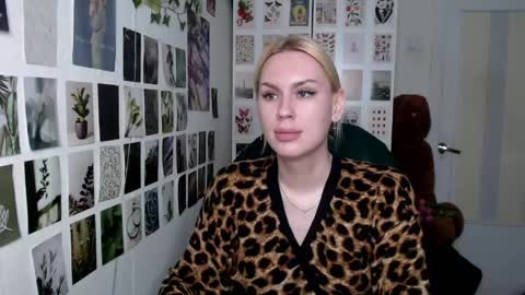 Snapshot of capricious00scorpio chatting on 05.11.26 Capricious Scorpio Afa online show from 05.11.26
