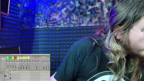 Snapshot of captain_claw_dj chatting on 09.16.25 Captain Claw Arturo online show from 09.16.25