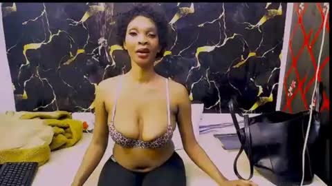 caramelminxx_ online show from 06.15.26