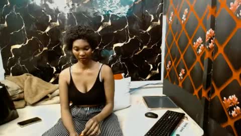 caramelminxx_ online show from 07.08.26