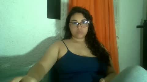 Snapshot of caramelo945256 chatting on 05.29.26 LILI online show from 05.29.26