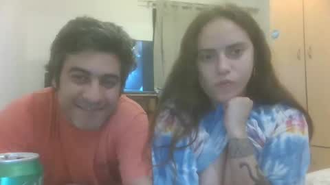 Snapshot of caravibugue chatting on 12.10.24 caravibugue online show from 12.10.24