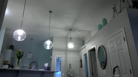 Caressluving online show from 04.04.26