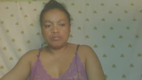 Snapshot of carinesexy69 chatting on 06.30.26 carinesexy69 online show from 06.30.26