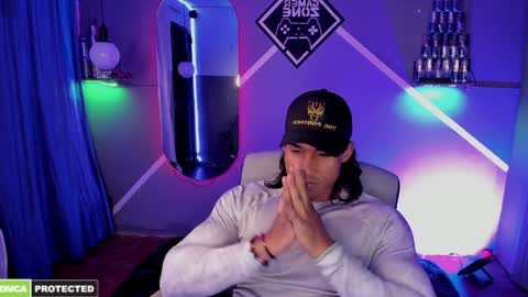 Snapshot of carl_smithh chatting on 12.10.24 Carl online show from 12.10.24