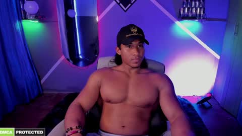 Snapshot of carl_smithh chatting on 12.10.24 Carl online show from 12.10.24