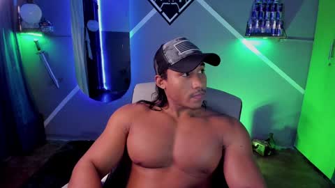 Snapshot of carl_smithh chatting on 02.07.25 Carl online show from 02.07.25