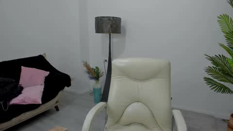 Snapshot of carla_shine chatting on 01.11.26 carla_shine online show from 01.11.26