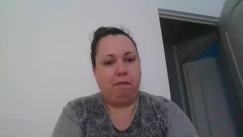 Snapshot of carlaruth chatting on 10.28.25 Carlaruth online show from 10.28.25