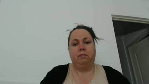 Snapshot of carlaruth chatting on 04.14.26 Carlaruth online show from 04.14.26