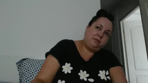 Snapshot of carlaruth chatting on 05.08.26 Carlaruth online show from 05.08.26