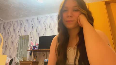 Snapshot of carleegarbutt chatting on 07.04.26 Sally online show from 07.04.26