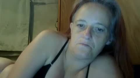 Snapshot of carleeswoman08 chatting on 10.20.25 carleeswoman08 online show from 10.20.25