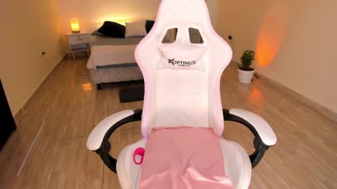 Alejandra online show from 01.11.25