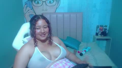 Snapshot of carlin_gimenes707rs chatting on 03.06.25 CARLIN GIMENES online show from 03.06.25