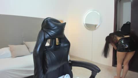 C A R L I N A online show from 12.04.25