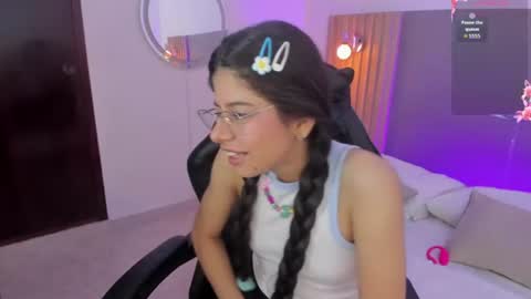 Snapshot of carlina_15 chatting on 06.19.26 C A R L I N A online show from 06.19.26