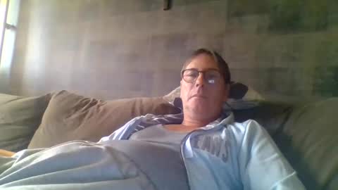 Snapshot of carlonebraska112233 chatting on 10.08.25 carlonebraska112233 online show from 10.08.25