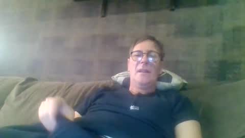 Snapshot of carlonebraska112233 chatting on 12.21.25 carlonebraska112233 online show from 12.21.25