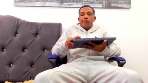 carlos_alber12 online show from 03.05.25