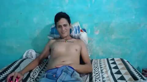 Snapshot of carlos_steven chatting on 04.21.26 carlos_steven online show from 04.21.26