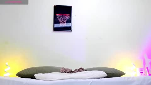 carloshero69 online show from 04.23.26