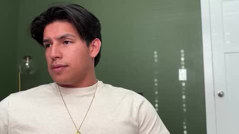 Snapshot of carlosjosecb1 chatting on 10.20.25 carlos online show from 10.20.25