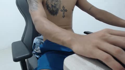 Snapshot of carlossmi01 chatting on 02.26.26 carlossmi01 online show from 02.26.26