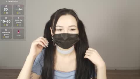 Snapshot of carlune chatting on 05.26.26 Carlune online show from 05.26.26