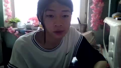 CarlyJoy online show from 10.12.25