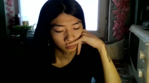 CarlyJoy online show from 12.03.25