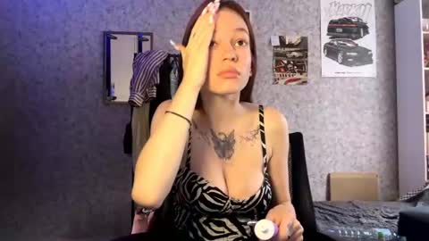 Snapshot of carmelinarolstad chatting on 07.22.26 Alexa online show from 07.22.26