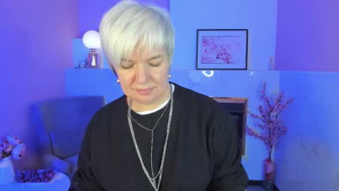 Carmen online show from 09.23.25