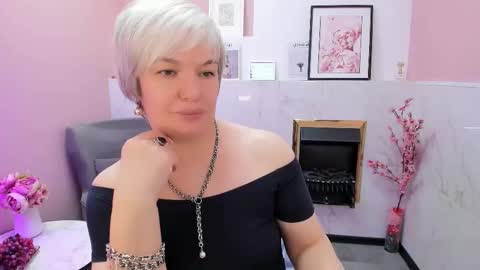 Snapshot of carmensoft chatting on 03.08.26 Carmen online show from 03.08.26