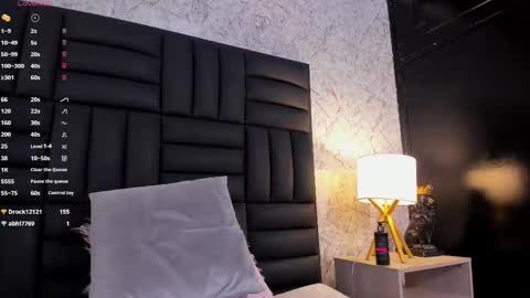 Snapshot of caro_martinezz chatting on 02.21.25 online show from 02.21.25