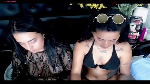 Snapshot of carolaine01 chatting on 02.11.25 Carolaine01 online show from 02.11.25