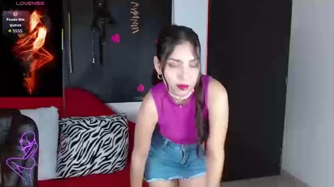 Caroline online show from 09.24.25