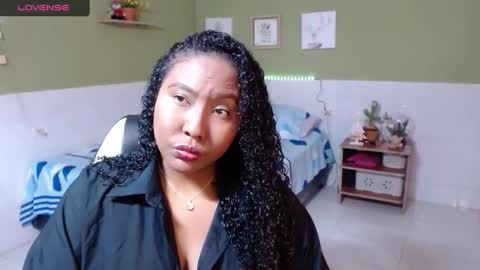 Snapshot of caroldelatorre chatting on 12.17.24 Carol de la torre online show from 12.17.24