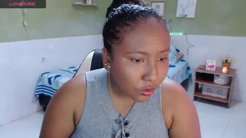 Snapshot of caroldelatorre chatting on 01.14.25 Carol de la torre online show from 01.14.25